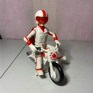 DISNEY Pixar Toy Story 4 Stunt Racer Duke Caboom Action Figure & Motorcycle